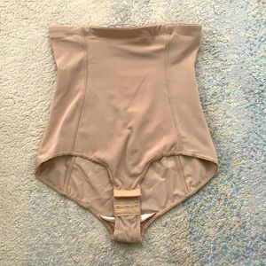 Belly bandit size small postpartum girdle